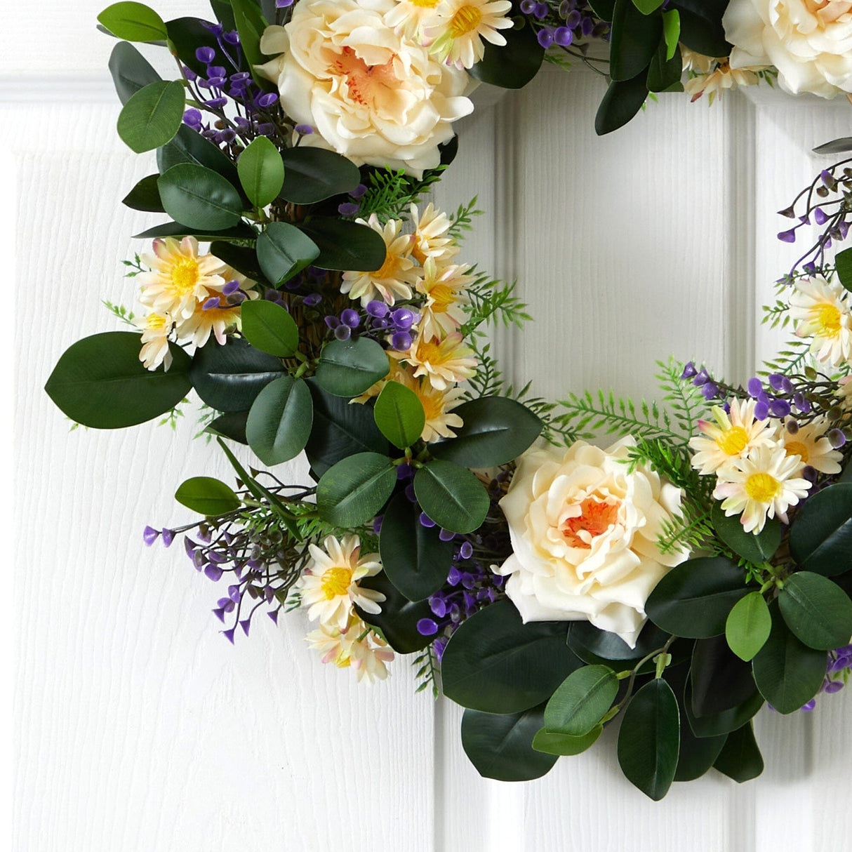 22” Mixed Rose and Daisy Artificial Wreath-Parc Decor