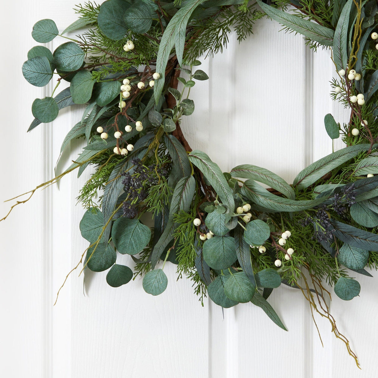 24” Eucalyptus and Mixed Greens Artificial Wreath-Wreath-Parc Decor