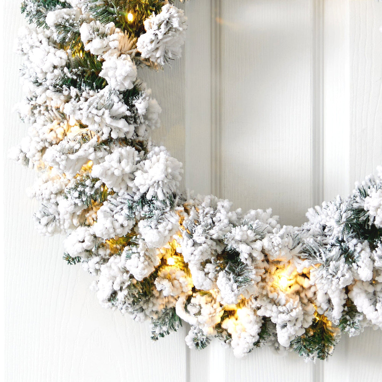 24” Flocked Artificial Christmas Wreath with 160 Bendable Branches and 35 Warm White LED Lights-Wreath-Parc Decor