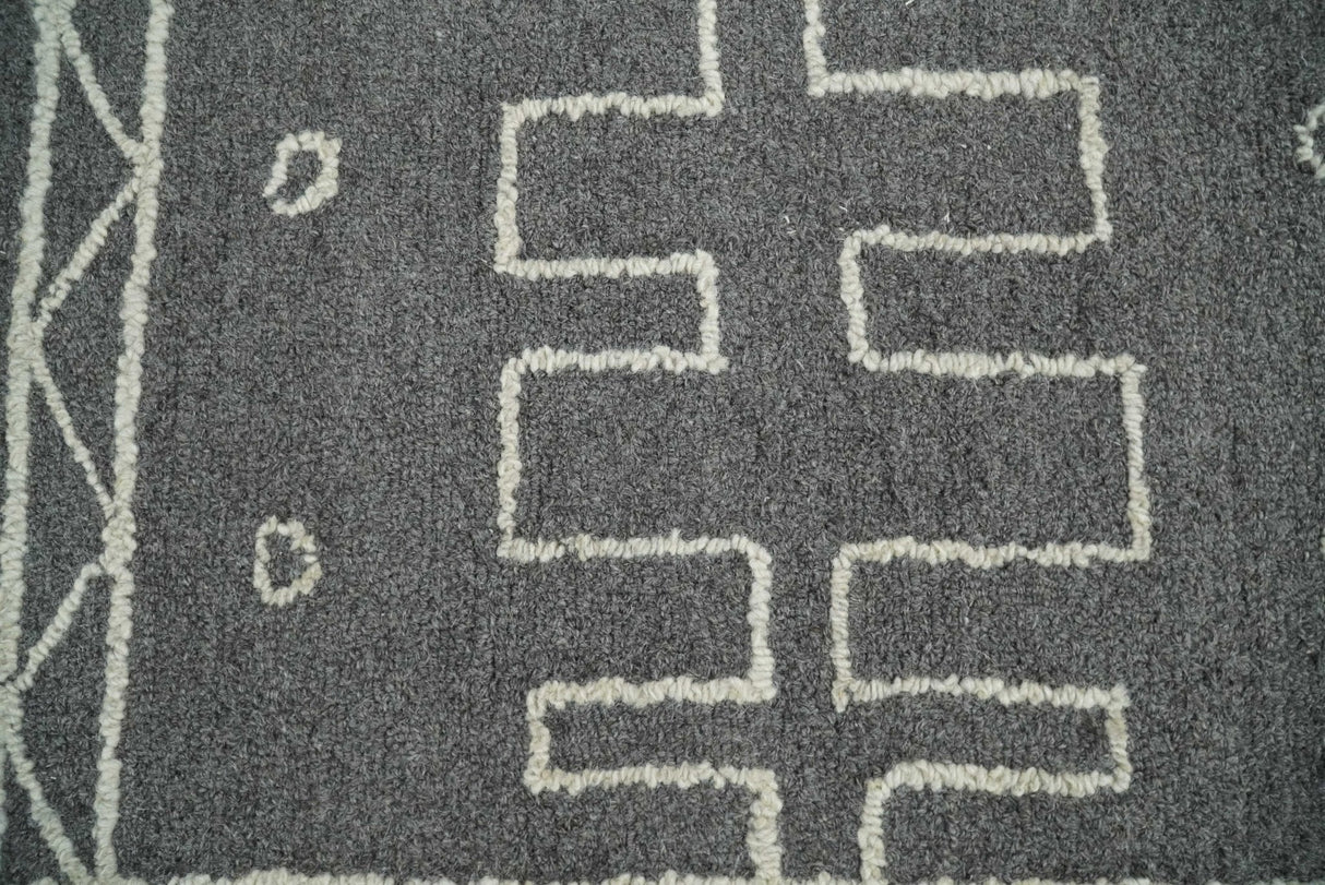 2x4 Gray and White Tribal Hand Hooked Textured Loop Area Rug | TRIB2-Area Rug-Parc Decor