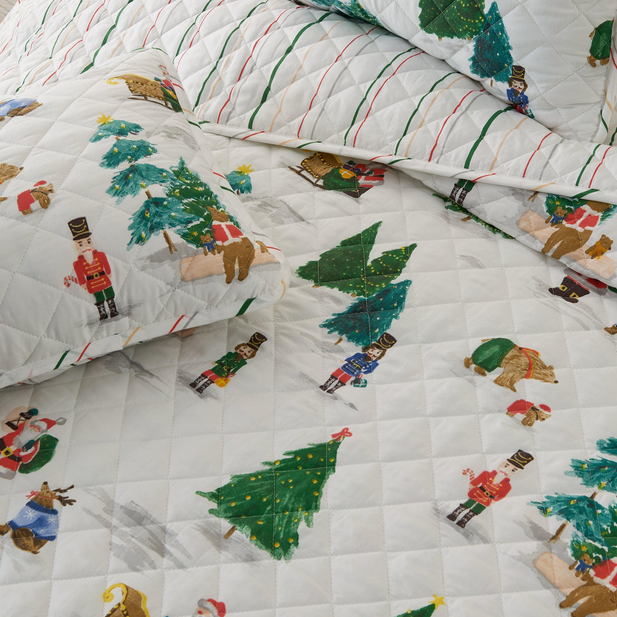 3 Piece Christmas Quilt - Mittens Collection-Parc Decor