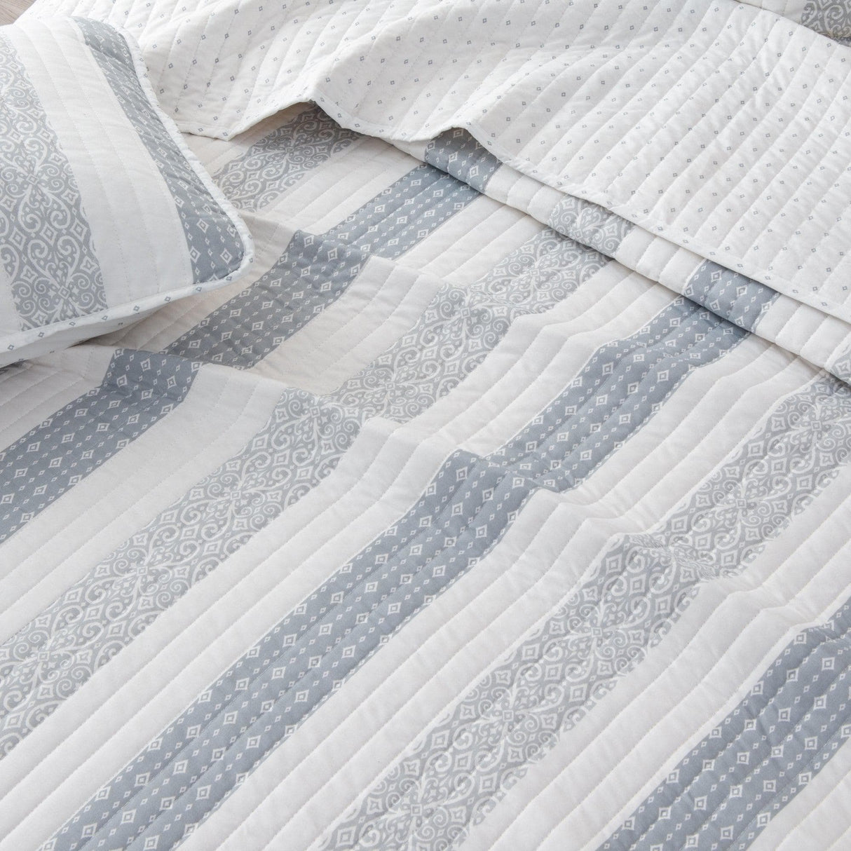 3-Piece Stripe Quilt - Adele Collection-Parc Decor