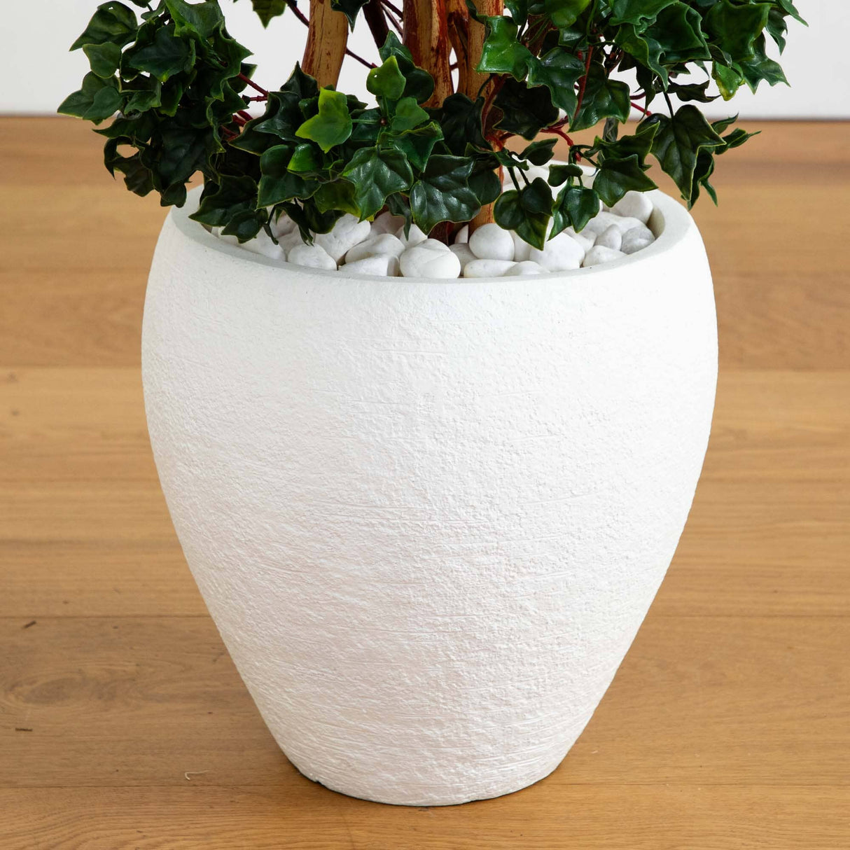 4’ English Ivy Topiary Tree in White Oval Planter UV Resistant (Indoor/Outdoor)-Parc Decor