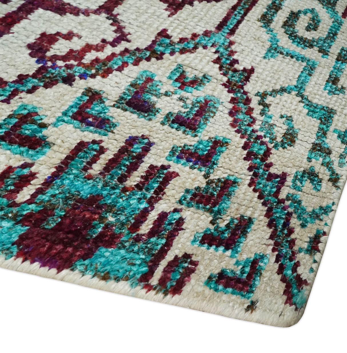 5x8 Hand Knotted Ivory, Blue and Red Antique Contemporary Bamboo Silk Area Rug