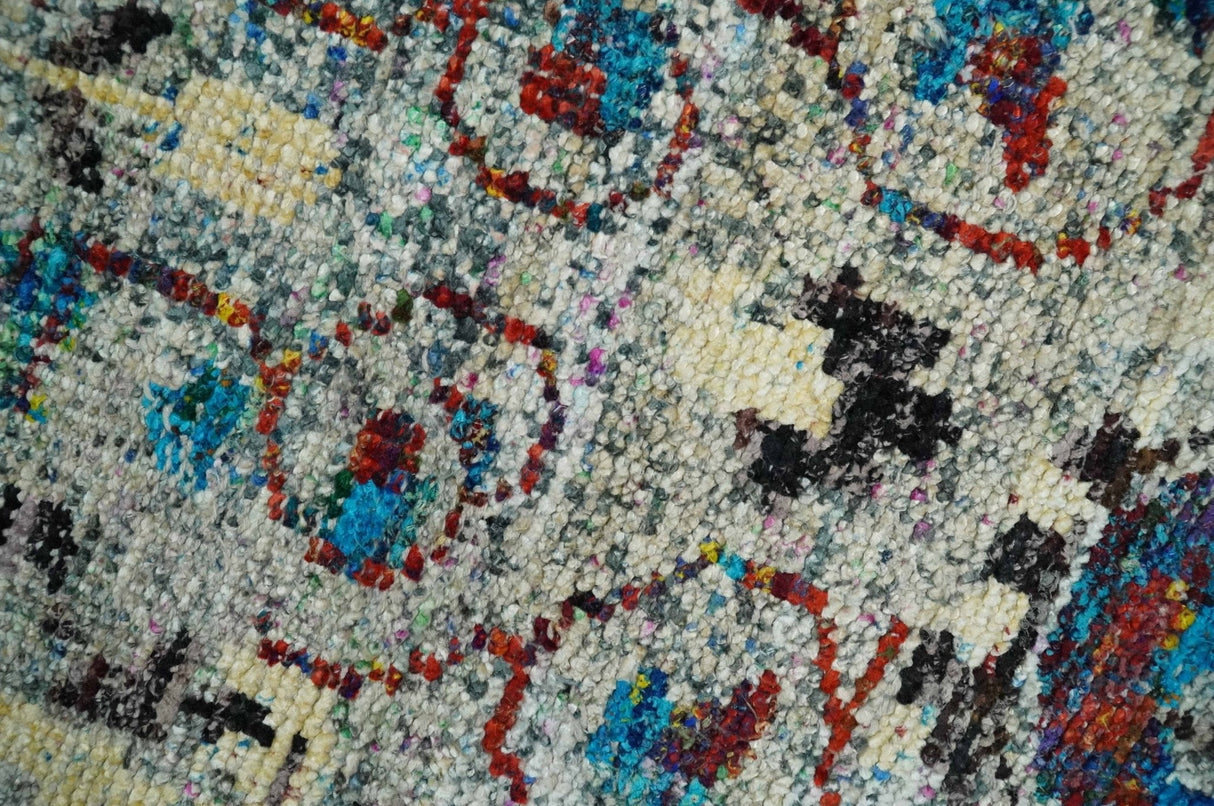 5x8 Hand Knotted Persian Style Ivory And Silver Recycled Silk Area Rug