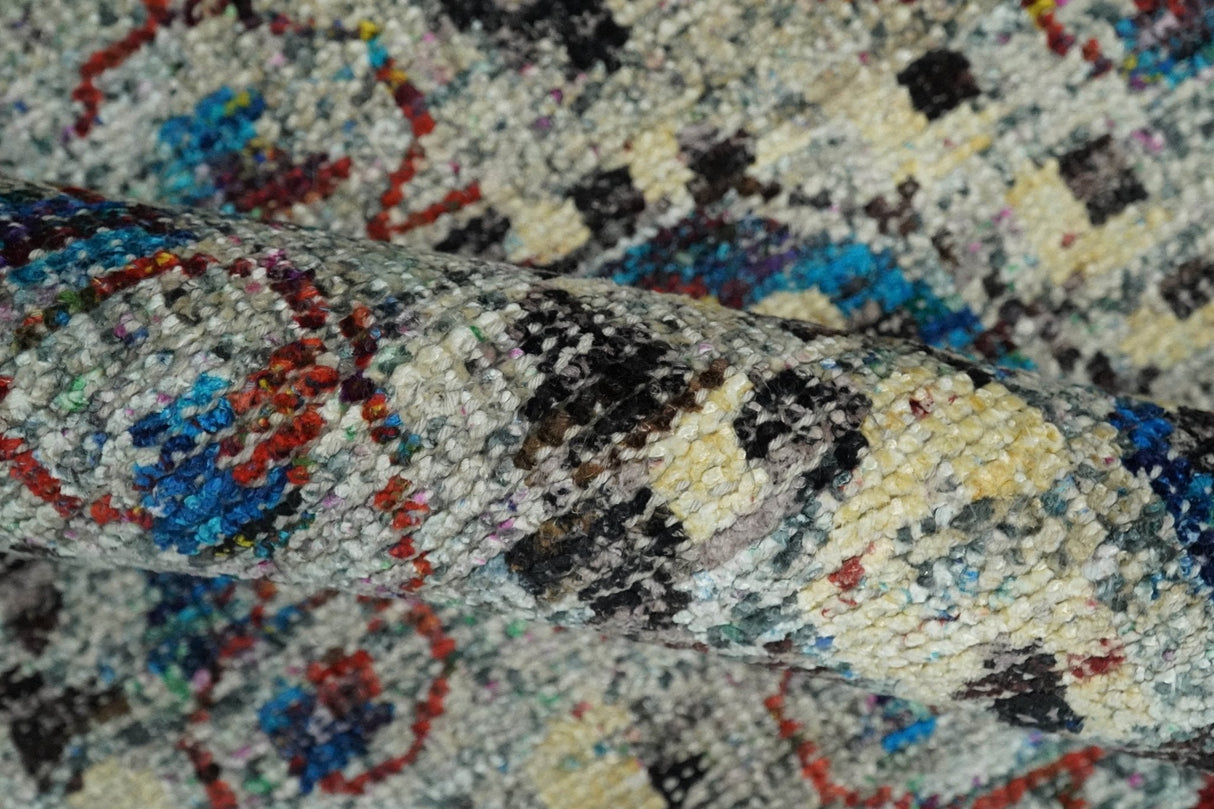 5x8 Hand Knotted Persian Style Ivory And Silver Recycled Silk Area Rug