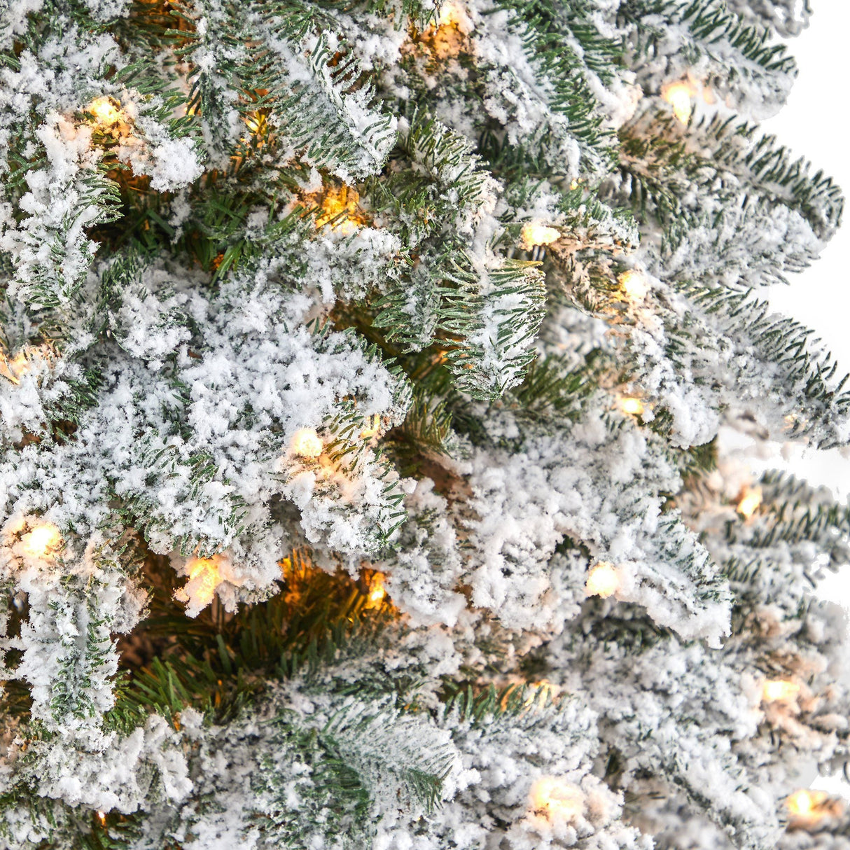 6’ Flocked North Carolina Fir Artificial Christmas Tree with 450 Warm White Lights and 1560 Bendable Branches-Christmas Tree-Parc Decor