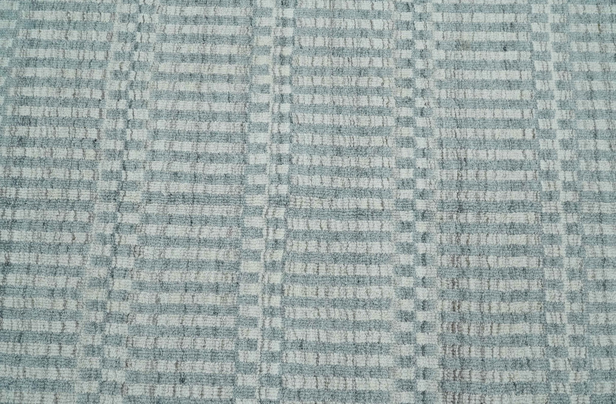 8x10 Hand Made Modern Trellis Ivory and Silver Blended Wool Area Rug