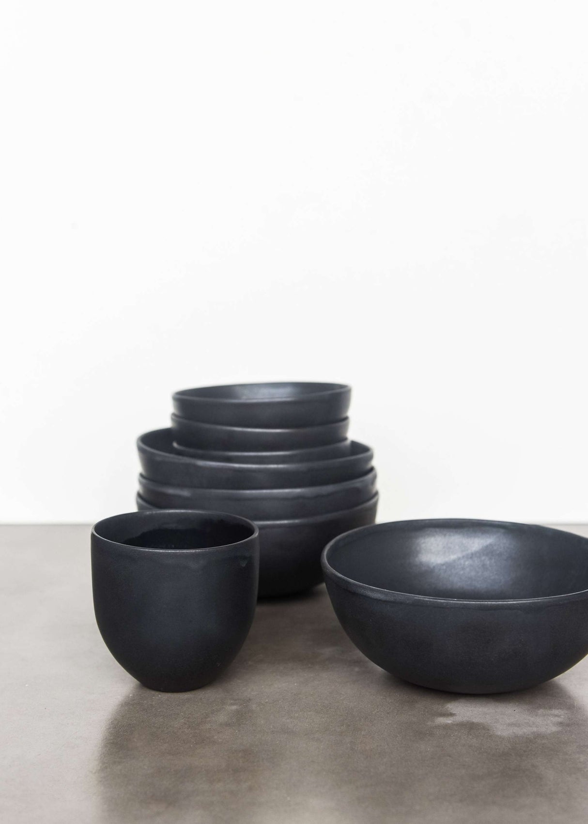 Black Matte Stoneware Bowl-Parc Decor