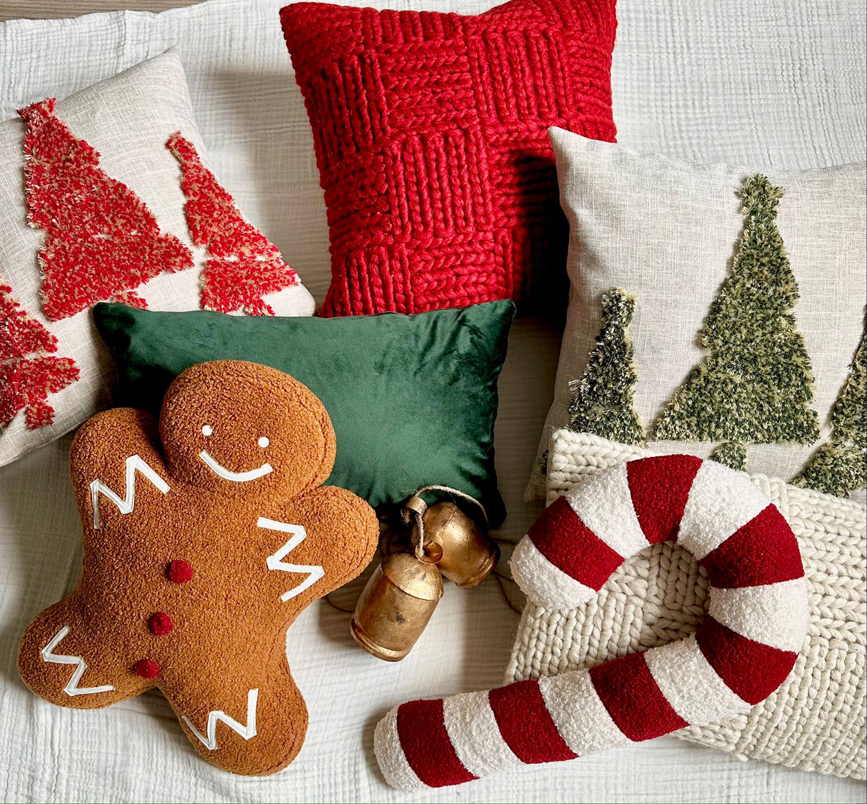 Gingerbread Man & Girl Holiday Pillow Set-Parc Decor