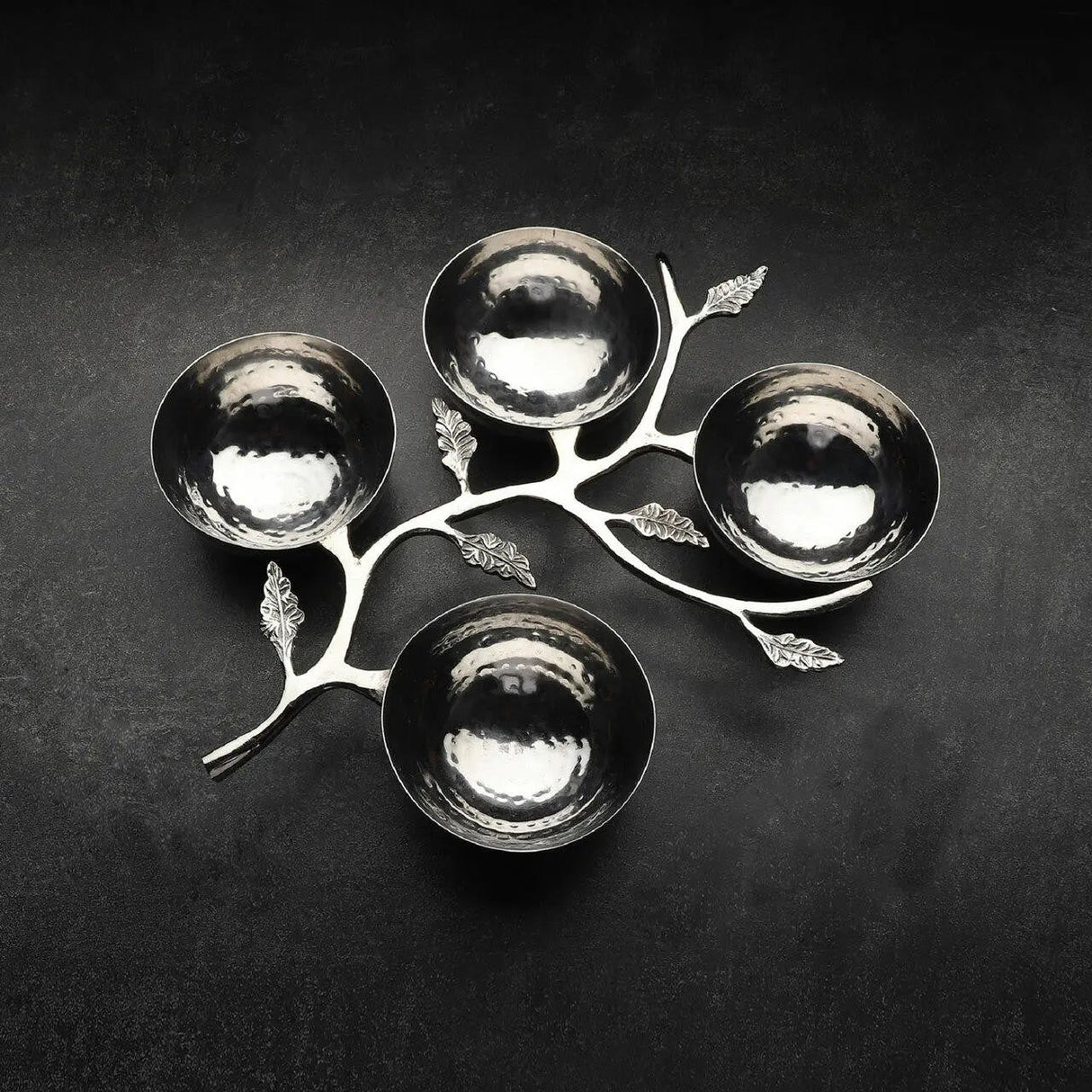 Hammered Leaf Nut Bowl-Parc Decor