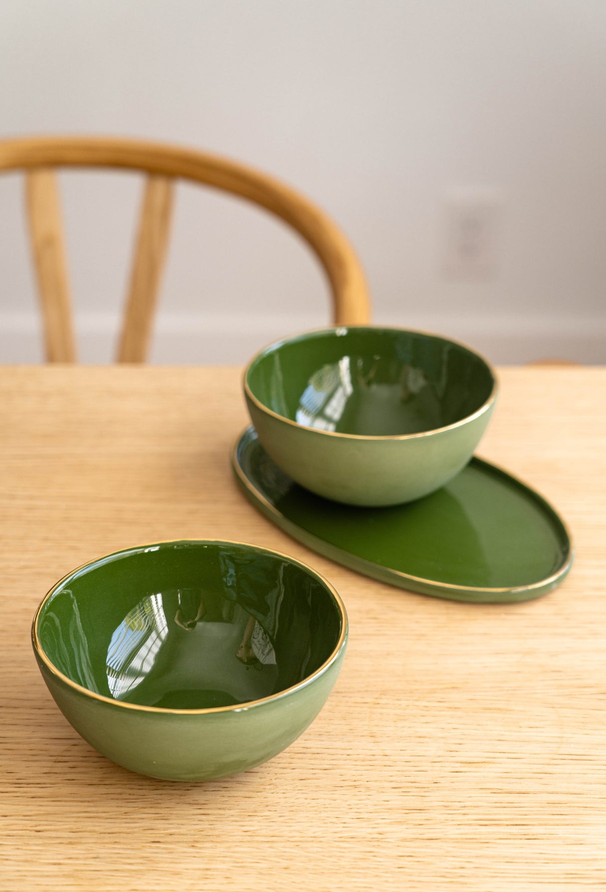 Porcelain Oval Serving Platter with Gold Rim. Green-Parc Decor