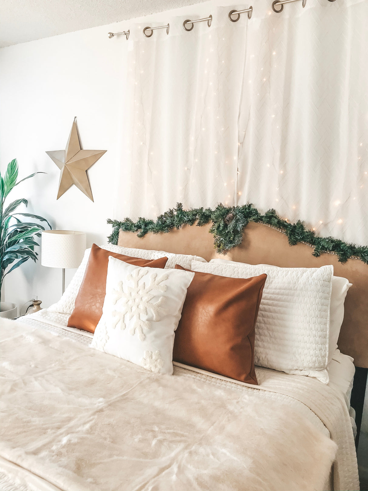 Snowflake Pillow Cover-Parc Decor