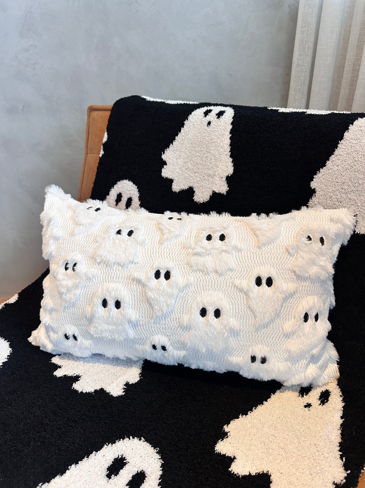 Spooky Ghost Lumbar Pillow Cover-Parc Decor