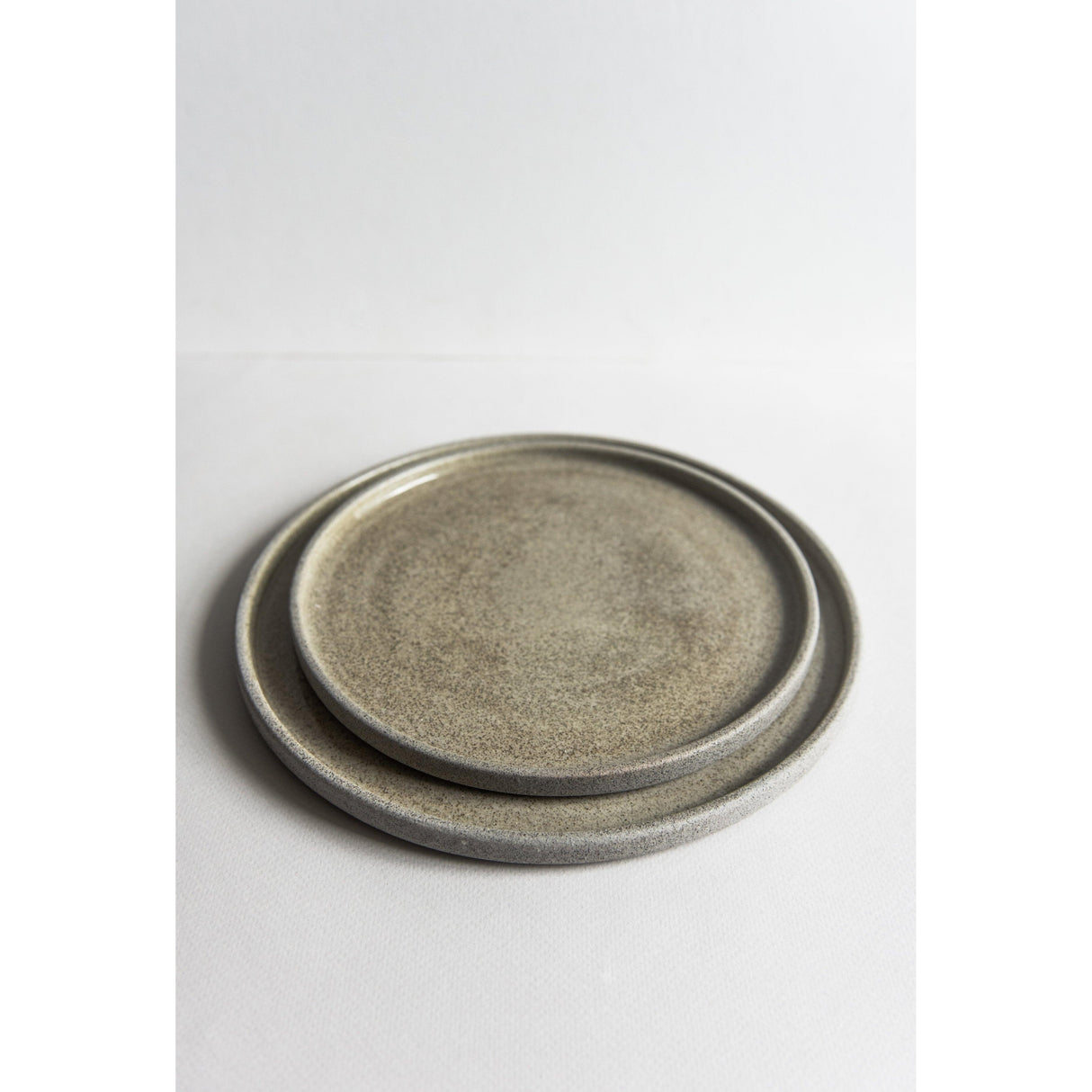 Stoneware Dinner Plates "Concrete"