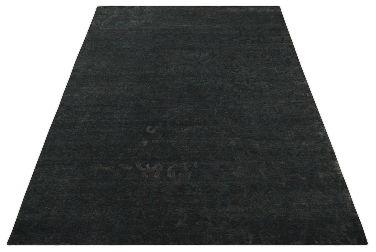 Antique Style Charcoal, Gray and Silver 8x10 Hand knotted wool Area Rug