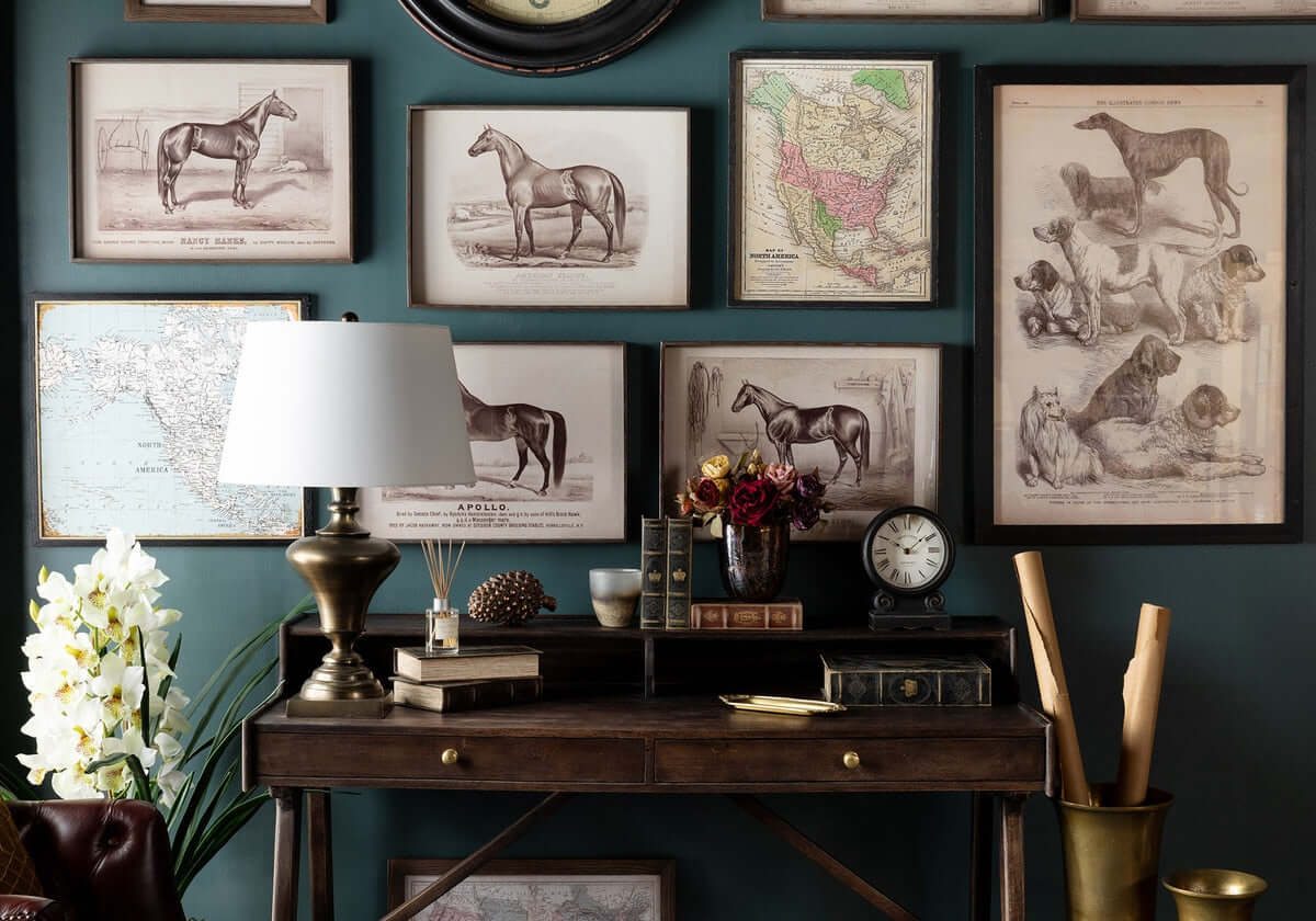 Antique-Style Roman Numeral Mantel Clock-Mantel Clock-Parc Decor