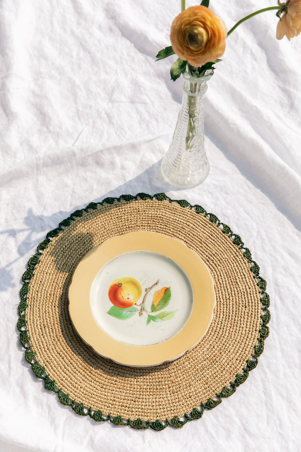 Aura Green edge placemat, Woven raffia tabletop-table top-Parc Decor