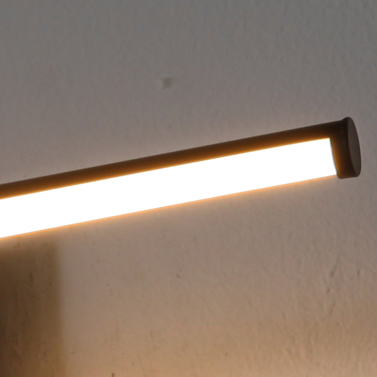 Battery-powered LED Mirror Vanity Light with Remote Control-壁灯-Parc Decor