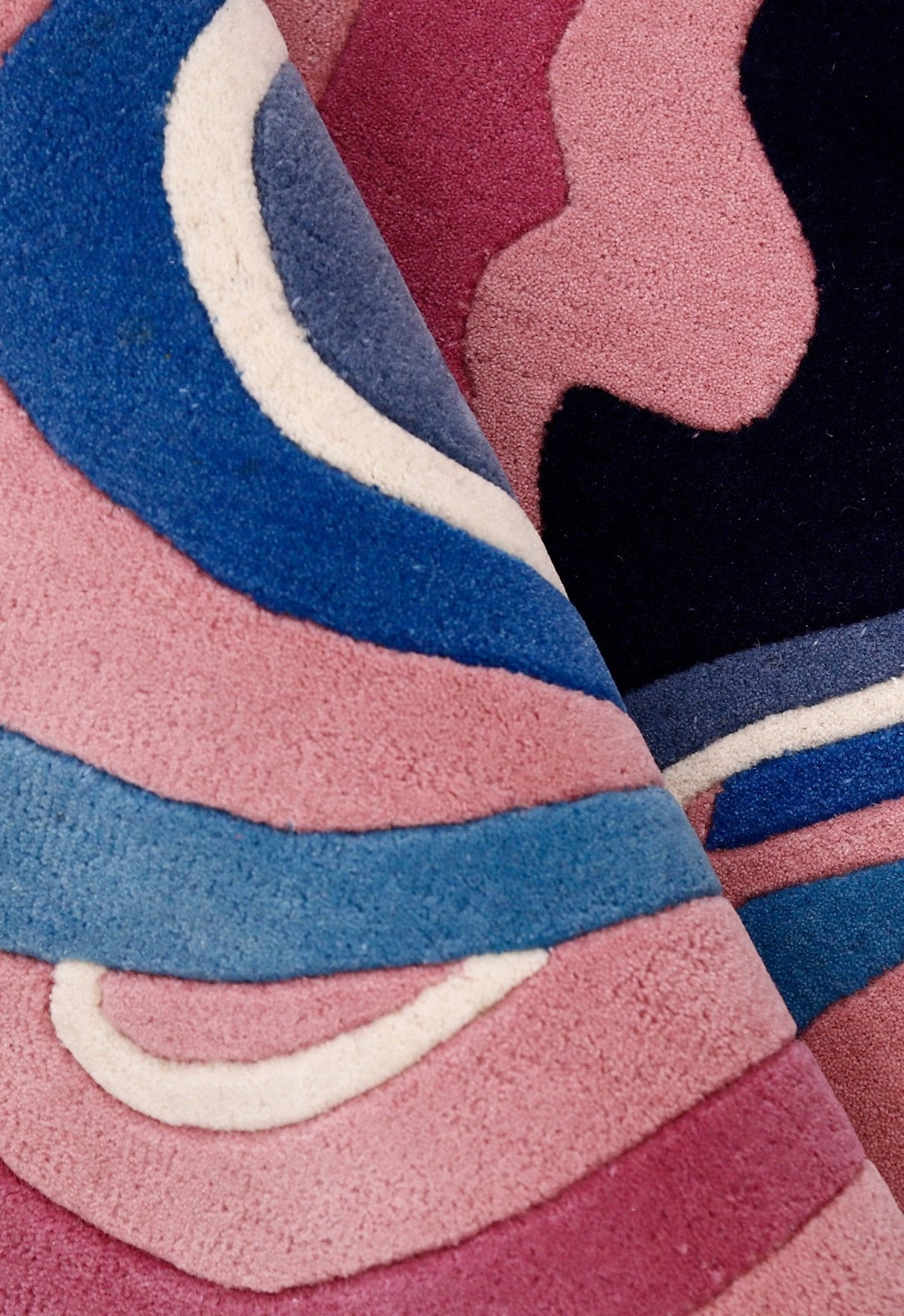 Berry Ripple Blue And Pink Hand Tufted 4x6 Wool Area Rug