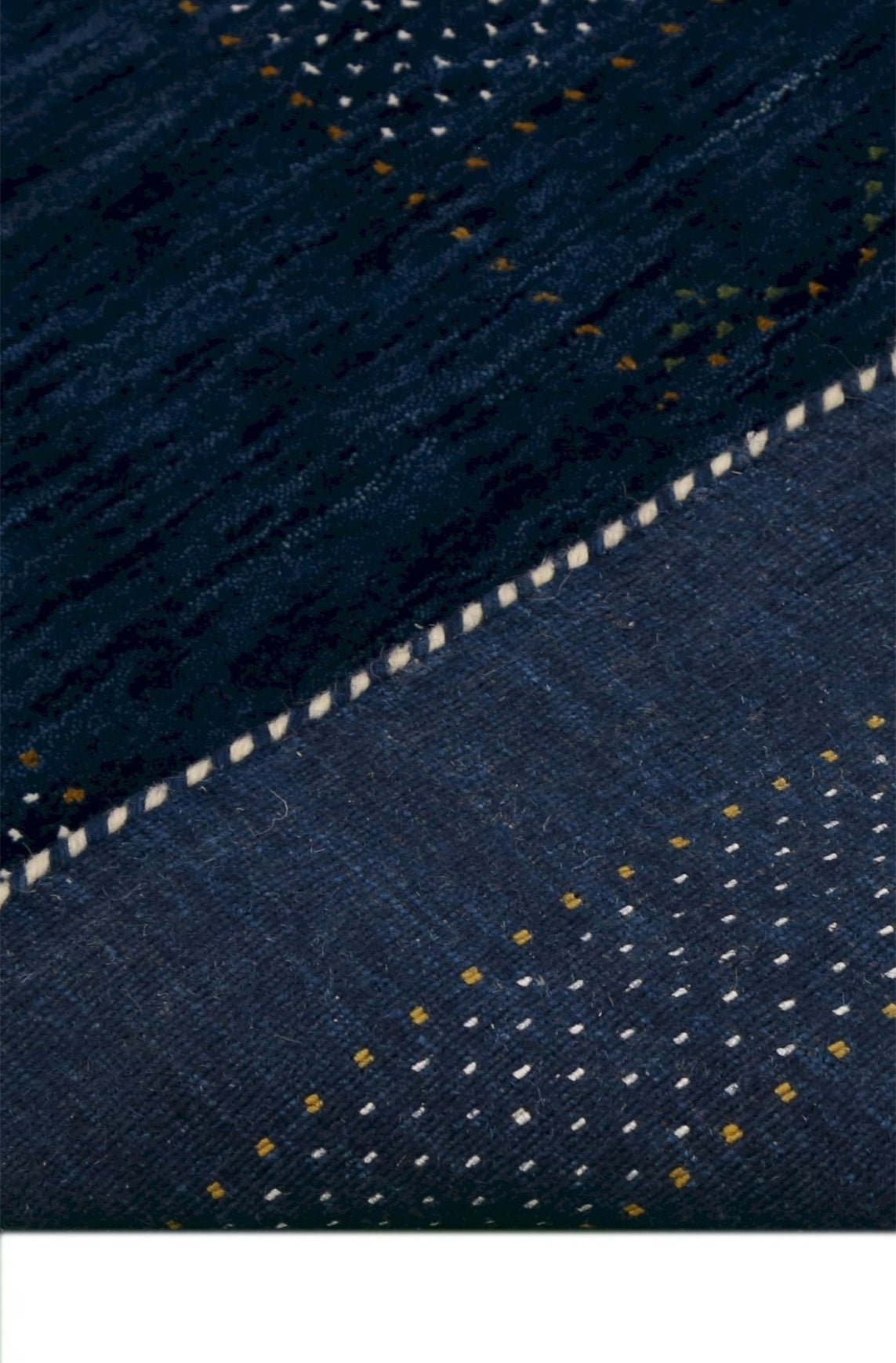 Blue And White Center Pattern Design Hand Loomed Wool Area Rug