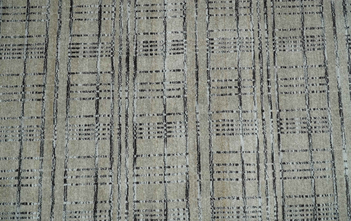 Checkered 8x10 Hand Made Black and Beige Blended Wool Area Rug