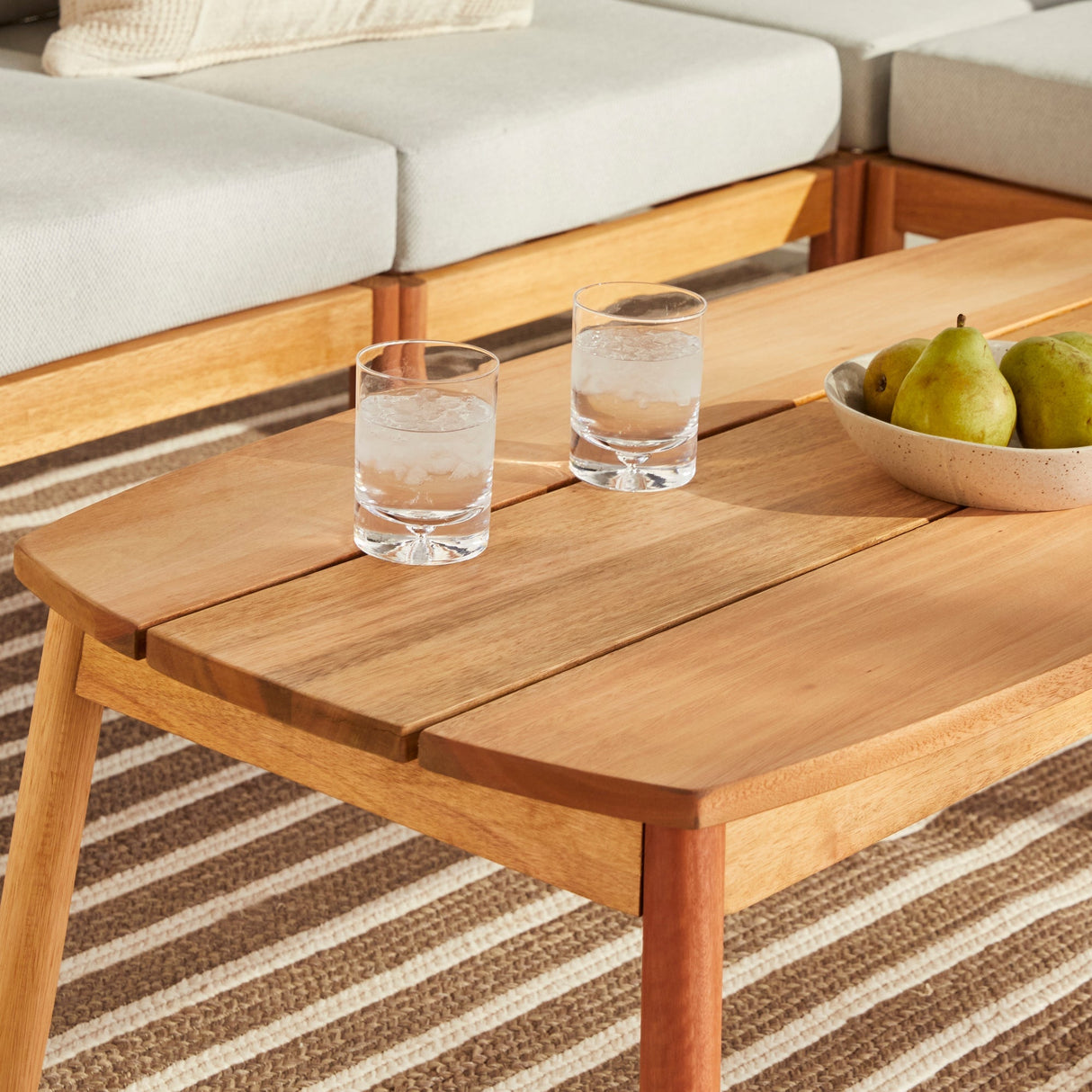 Circa Modern 6-Piece Spindle Solid Wood Outdoor Sectional and Coffee Table-Outdoor-Parc Decor