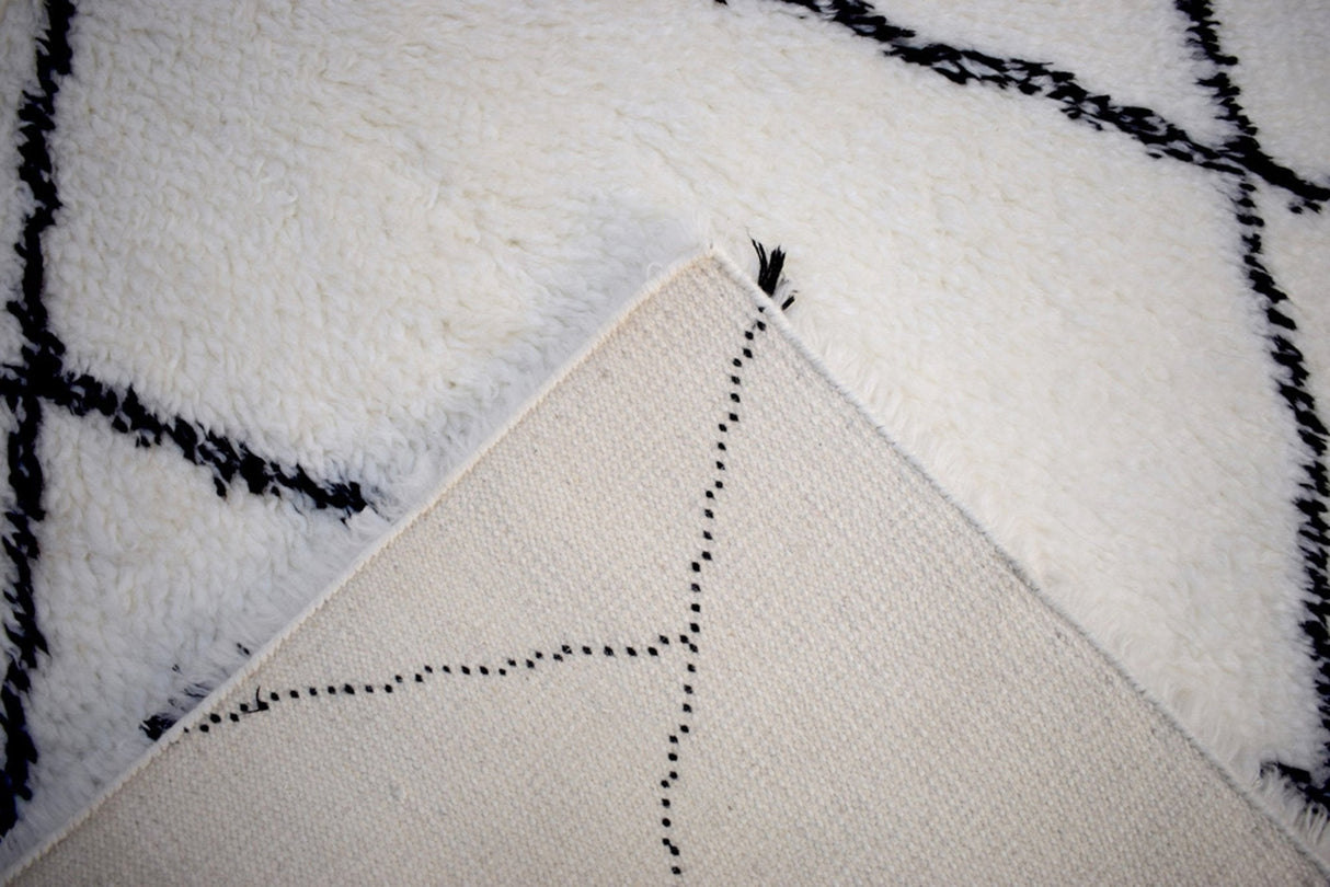 Contemporary Black And White Hand Woven Wool Area Rug