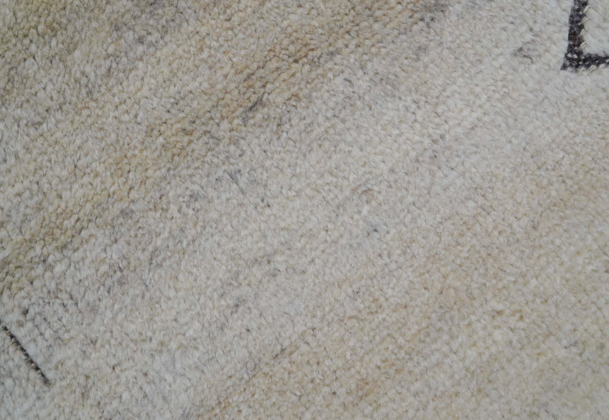 Custom Made Contemporary Design Black And Beige Hand knotted wool Area Rug