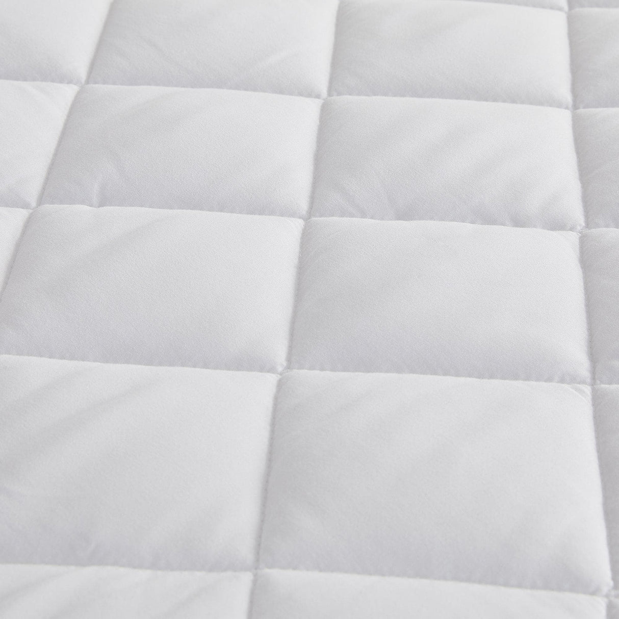 Down Alternative Waterproof Mattress Pad - Eckhart Collection-Mattress Pads-Parc Decor