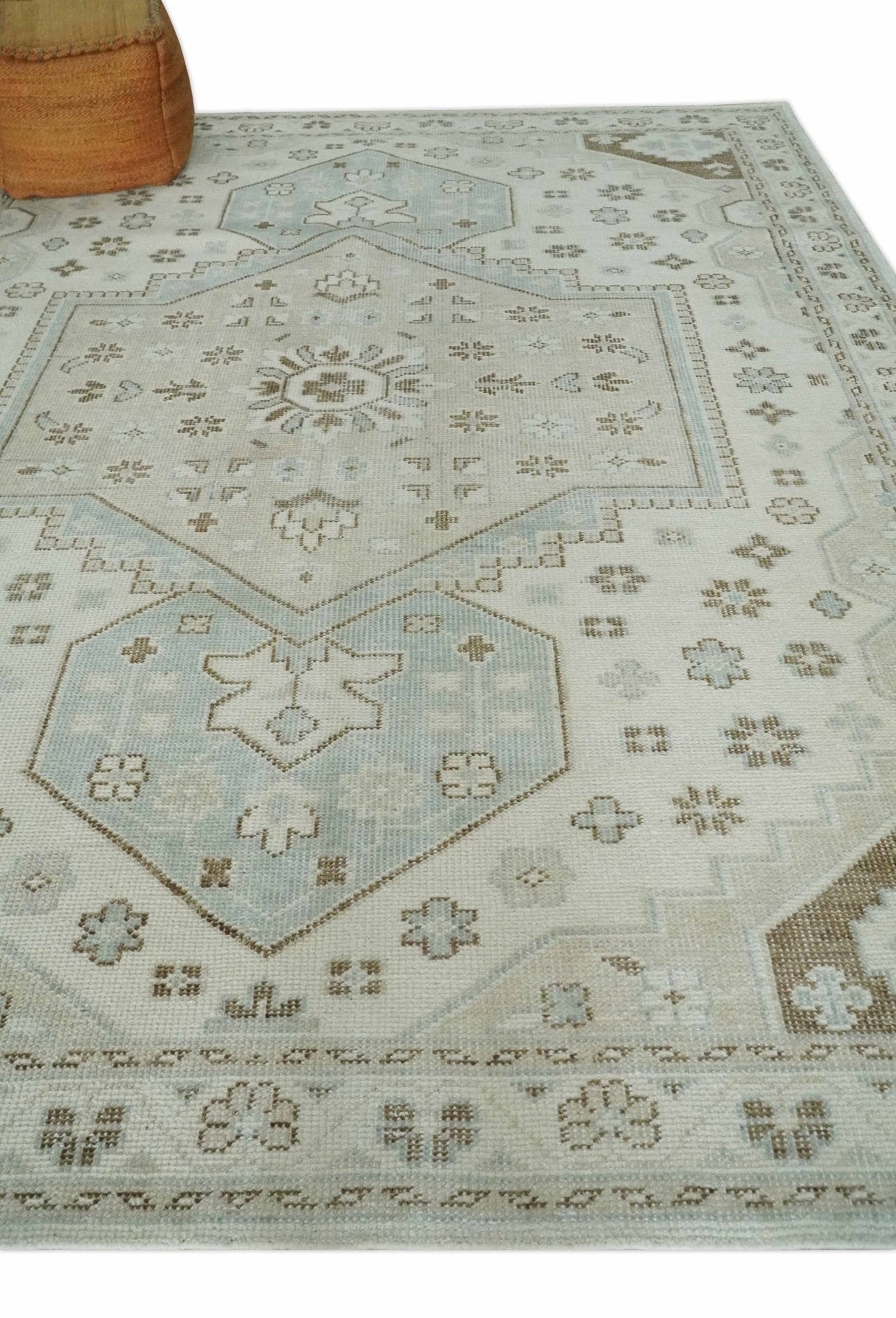 Earthy Ivory, Brown and Gray Hand knotted 8x10 Traditional wool Area Rug
