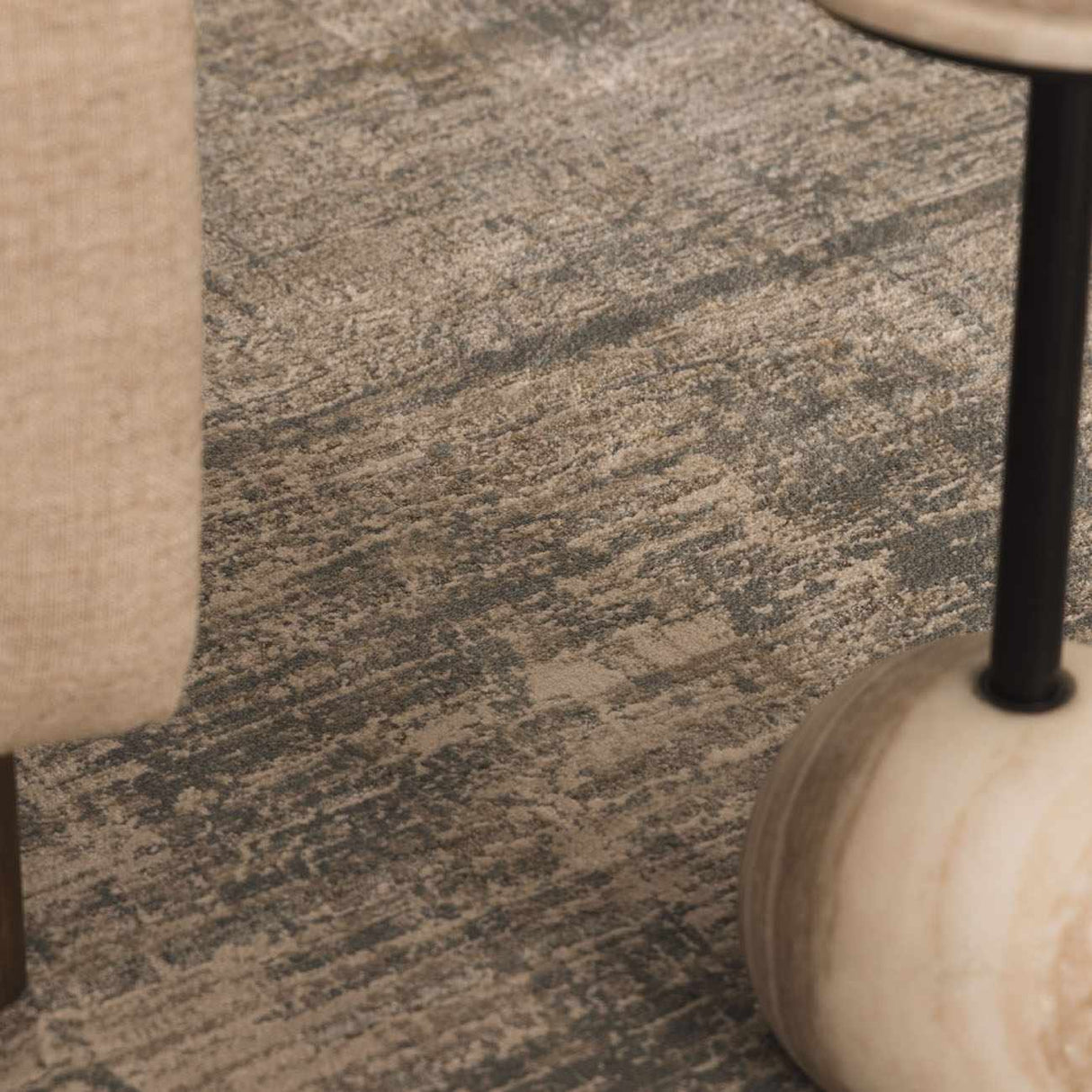 Fallin Gray Abstract Striped Luxe Rug-Rugs-Parc Decor