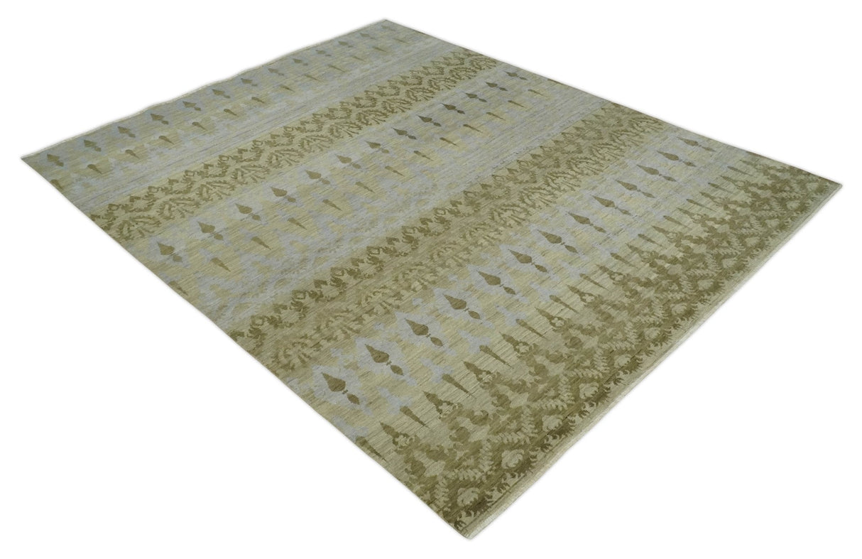 Fine Green 8x10 Hand Knotted Beige, Olive and Silver Traditional Wool Rug