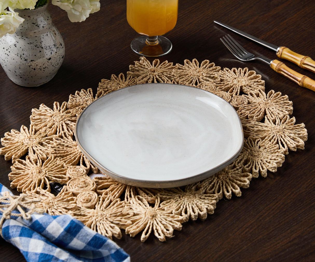 Fleur Raffia Placemat, Natural Color Flowers Woven Tabletop-table top-Parc Decor