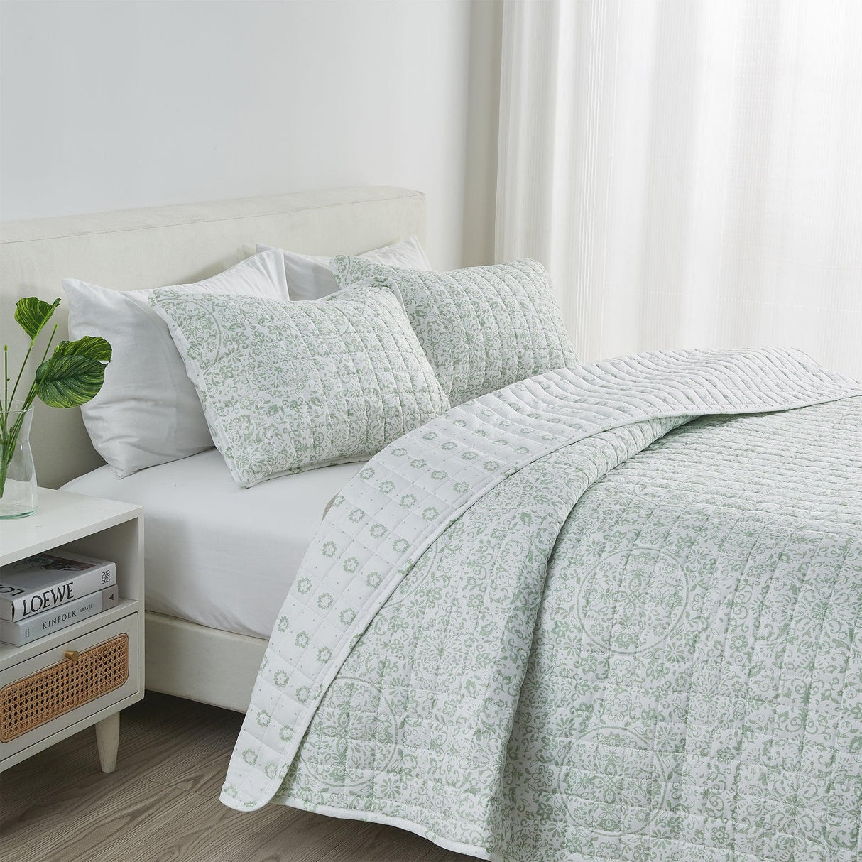 Floral Medallion Printed Microfiber Quilt Set - Kaleigh Collection-Quilts & Comforters-Parc Decor