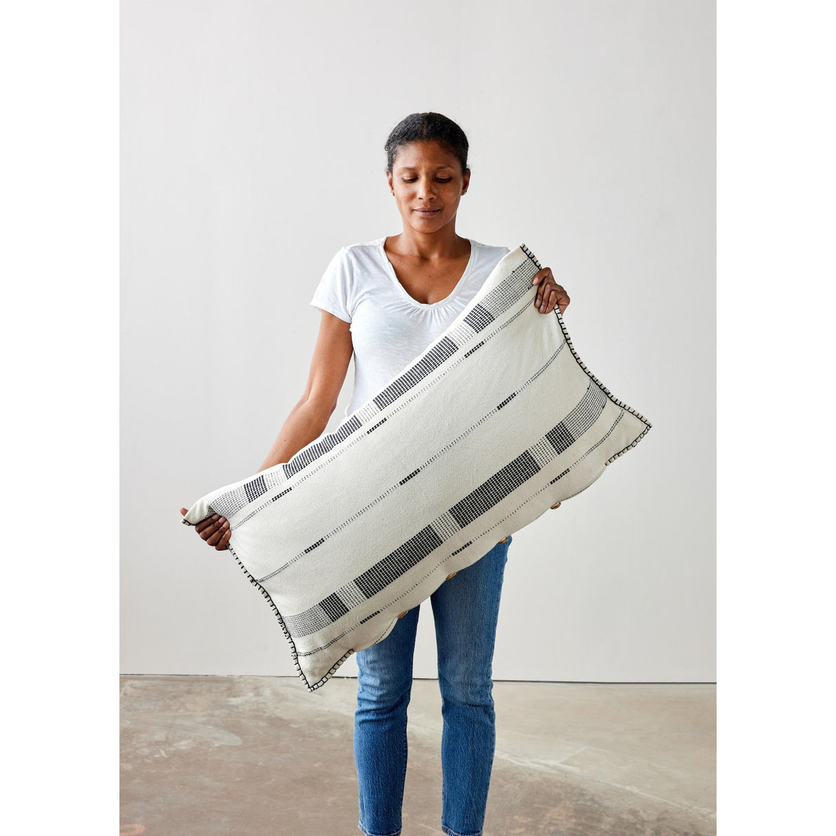 Fulcrum Onyx Oversized Cotton Lumbar Pillow