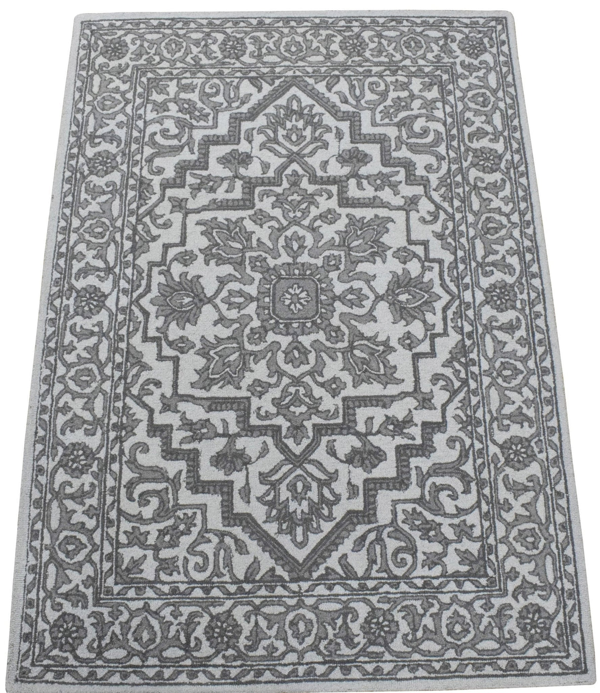 Gray and Silver Traditional Design Hand Tufted 5x8 Wool Area Rug