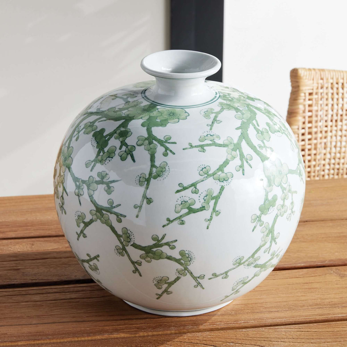 Green and White Botanical Chinoiserie Porcelain Vase-vase-Parc Decor