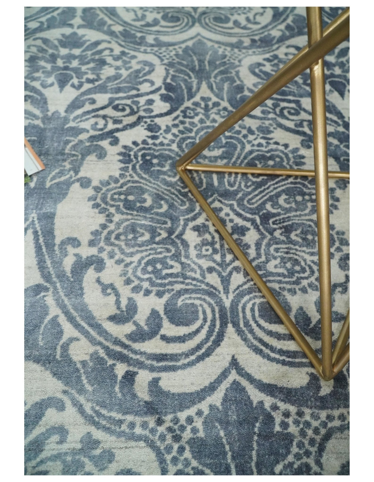 Hand Loom 8x10 Damask Ivory and gray Blended Wool and Bamboo Silk Area Rug