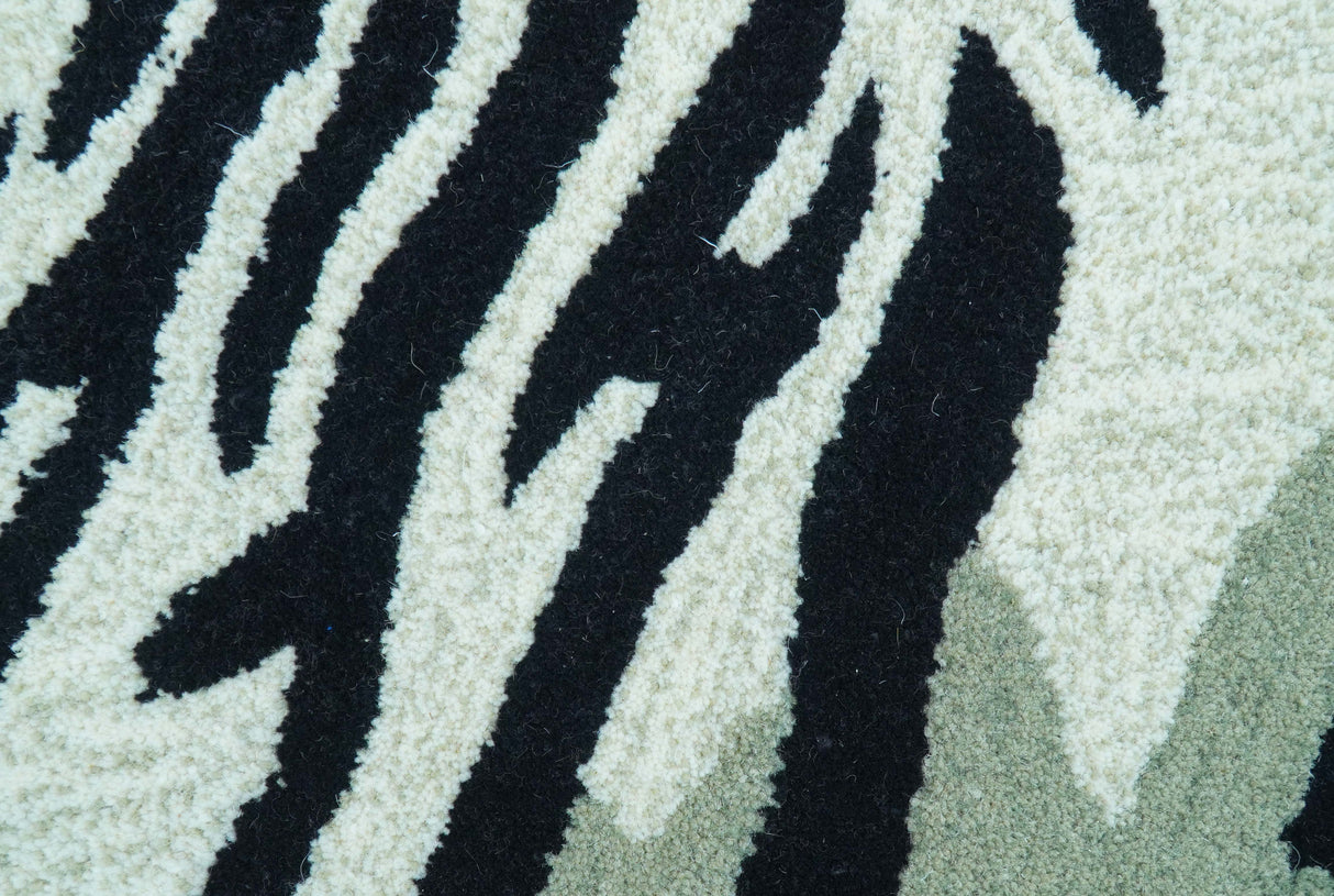 Hand Tufted Black And White Animal Tiger 2x6 Wool Area Rug