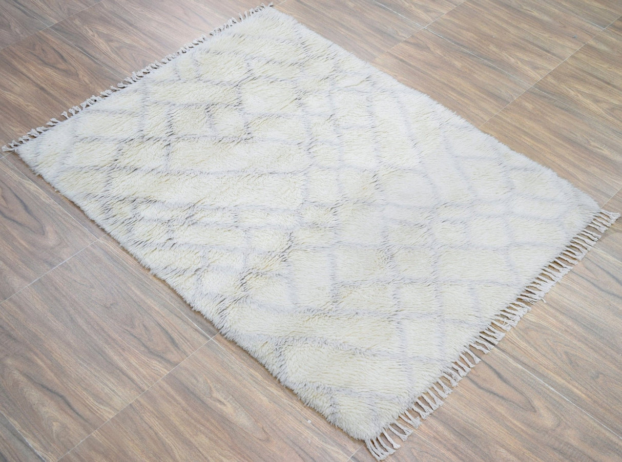 Handmade 4x6 Ivory Moroccan Design Wool Area Rug