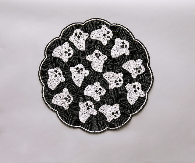 Handmade Beaded Ghost Placemat Halloween Table Decor Spooky Bead Table Mat Cute Ghost Centerpiece Goth Holiday Decoration-Table tops-Parc Decor