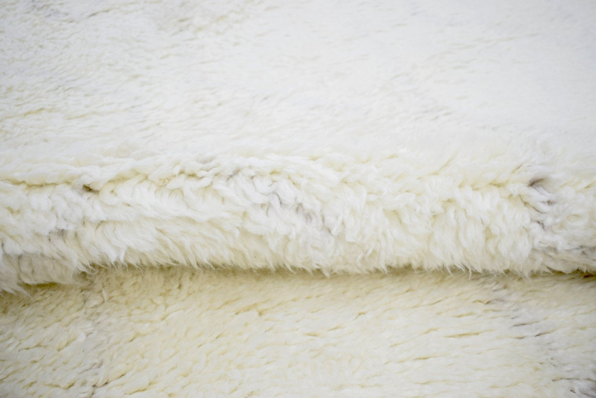 Ivory Modern Style Handmade Wool Area Rug