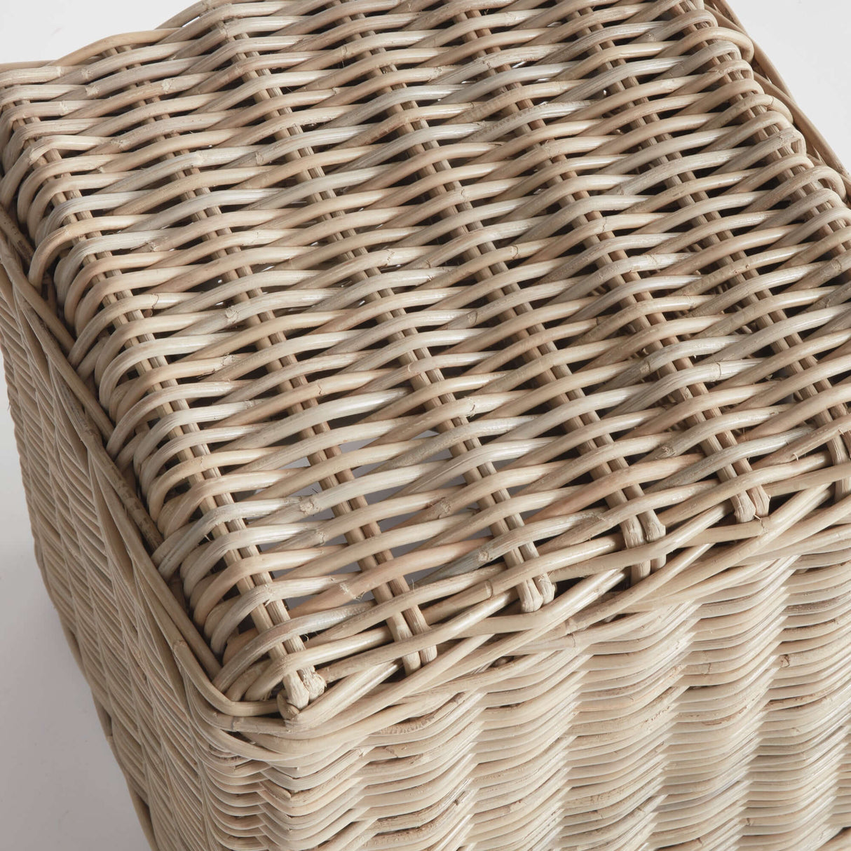 Kubu Rattan Side Table-table-Parc Decor