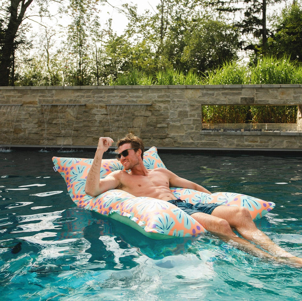 Lagoon Lounger