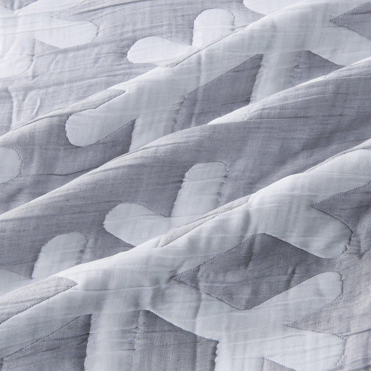 Matelassé Snowflake Quilt Set - Nino Collection-Quilts & Comforters-Parc Decor