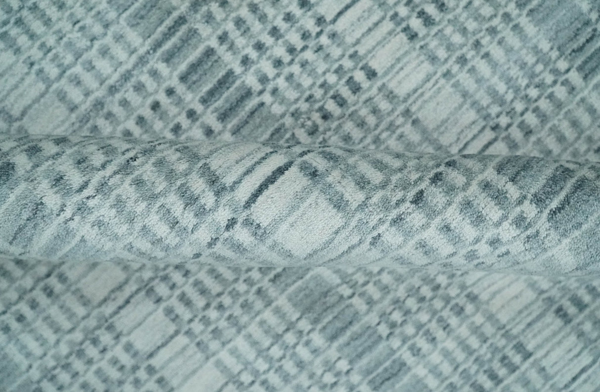 Modern 8x10 Hand Made striped silver and Gray Blended Wool Area Rug