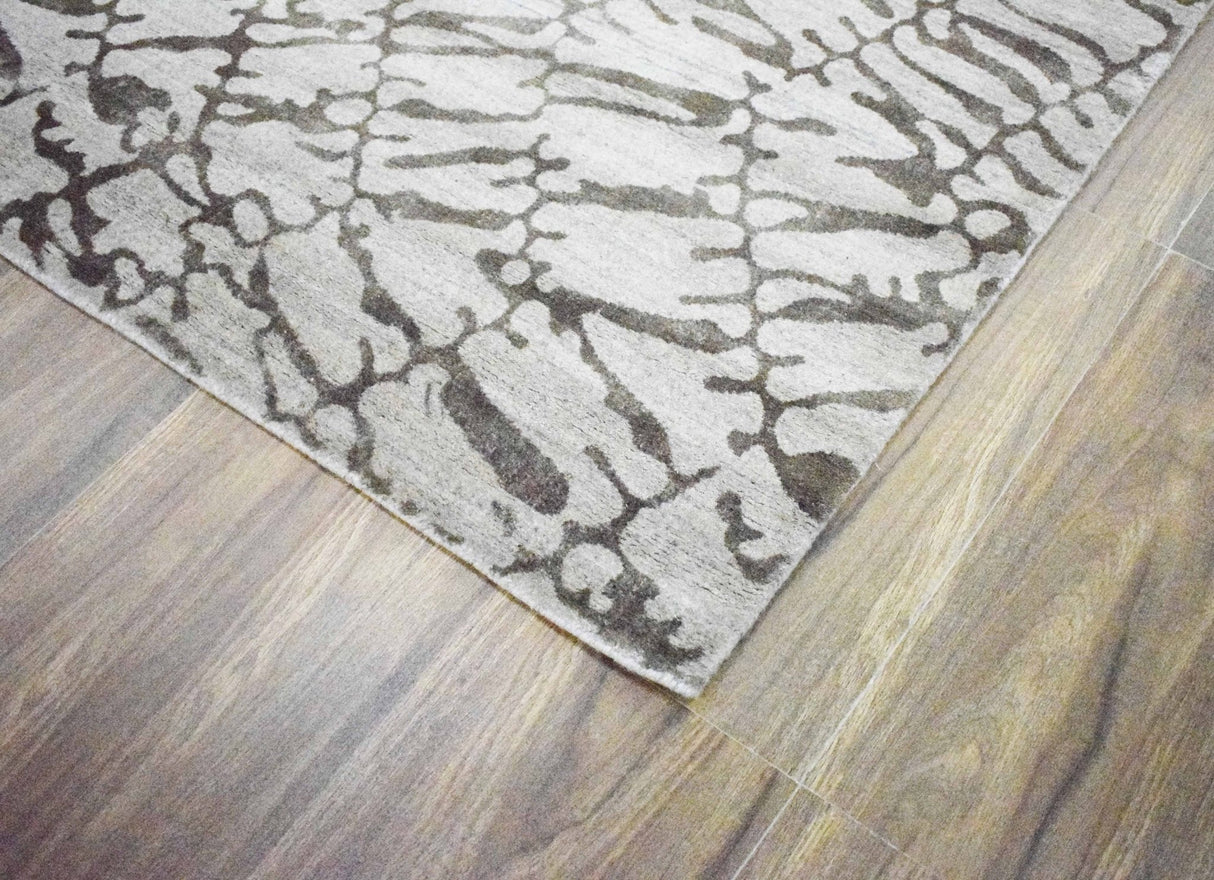 Modern Abstract White And Brown Hand loom 8x10 Viscose Area Rug