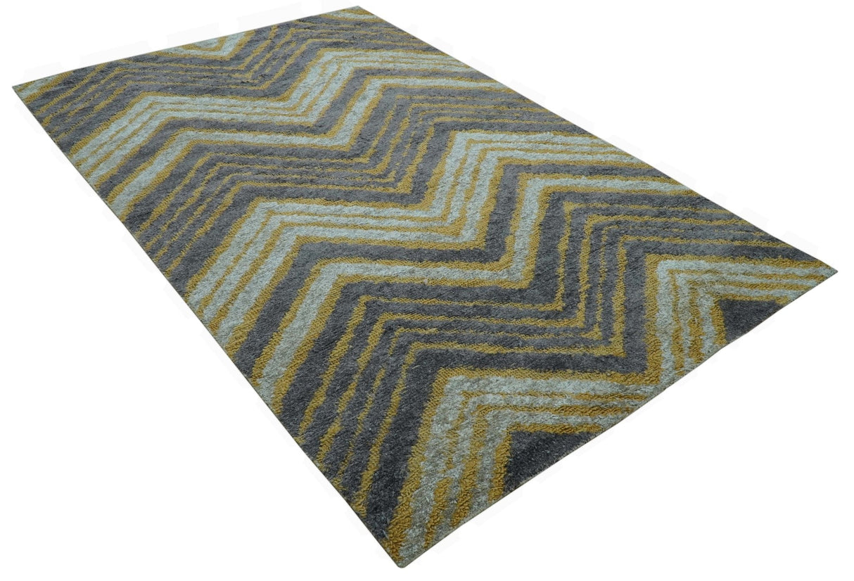 Modern Chevron Design Gold And Beige 5.6x8 Hand Knotted Bamboo Silk Area Rug