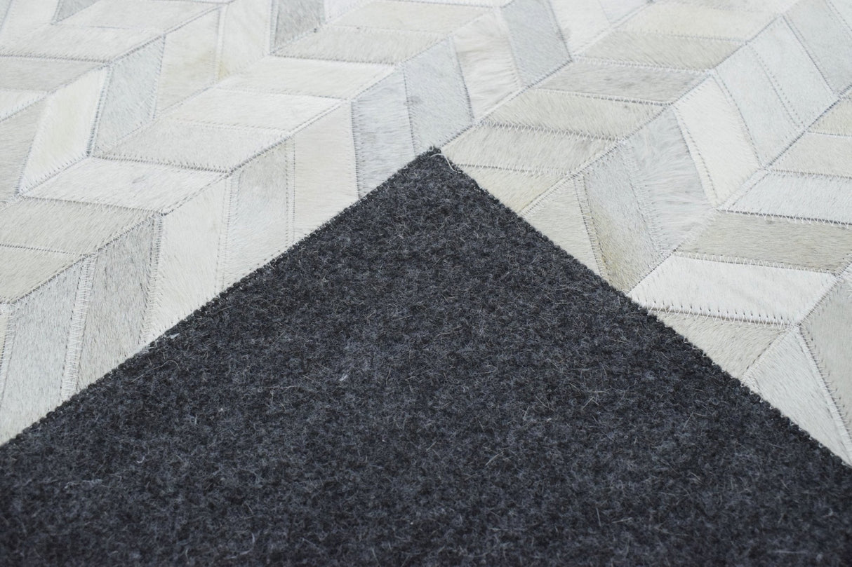 Modern Chevron Design Handmade Ivory and Silver Area Rug
